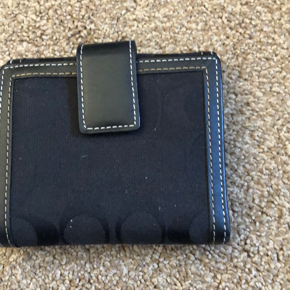 Wallet - Picture 2 of 5